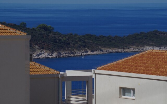 Sandra Apartments