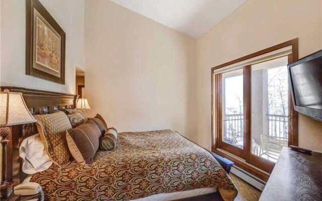 Ski in, Ski out, 2 Bedroom Luxury Residence in Snowmass Village