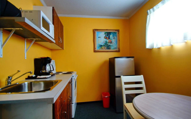 Alpine Inn & Suites