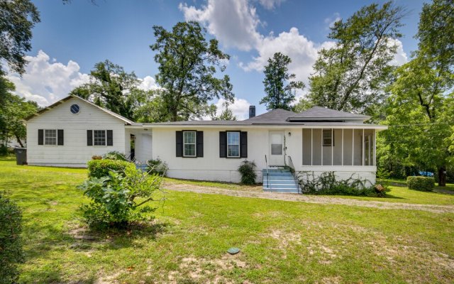 Historic Augusta Getaway w/ Screened Porch!