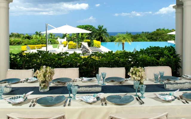 Sunny Vacation Villa 20