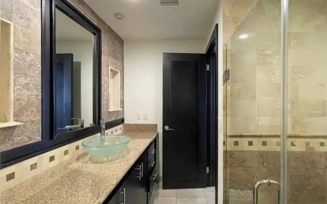 Unwind in a Modern Condo With Stunning View