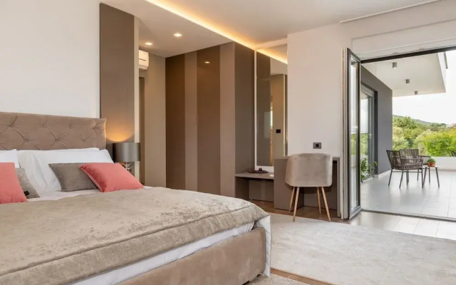 Luxurious Villa in Drenje