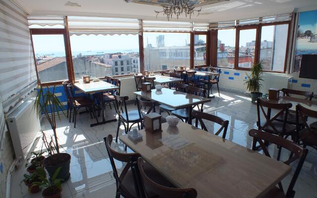 Naila Hotel