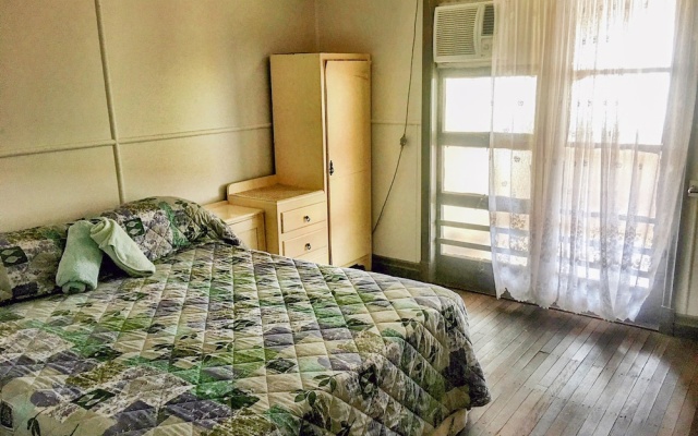 The Royal Carrangarra Hotel – Guest Rooms – Tambo