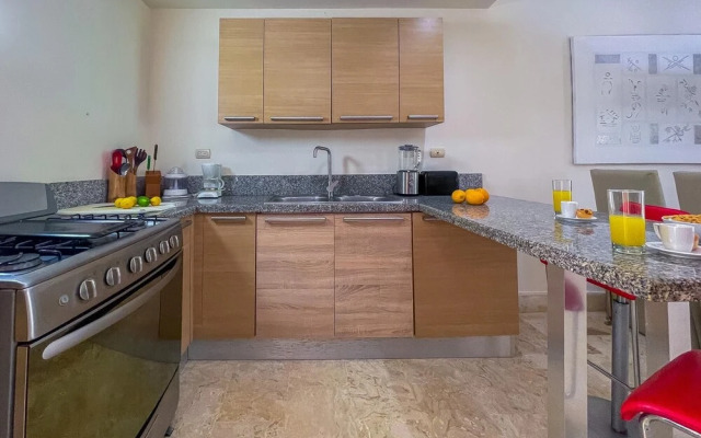 Cute Apartment Only Steps From the Beach