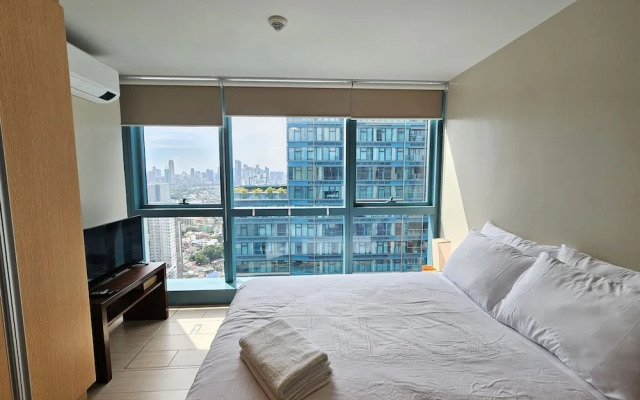 One Uptown Residence