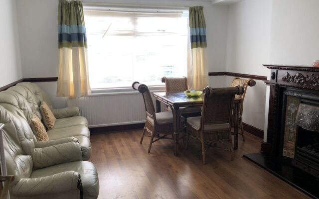 Found Serviced Accommodation Wandsworth Avenue