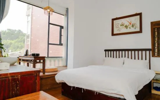 Homestay (China Ceramics City )