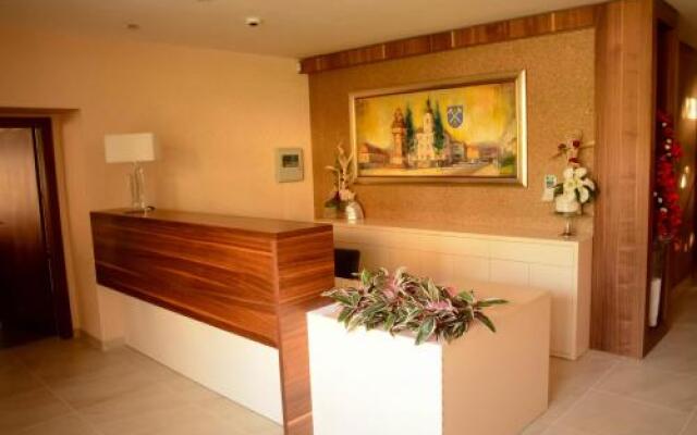 Hotel Hron