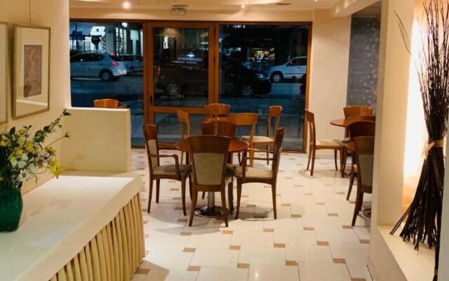 Hera Hotel