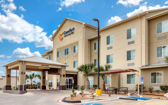 Comfort Inn & Suites Eagle Pass