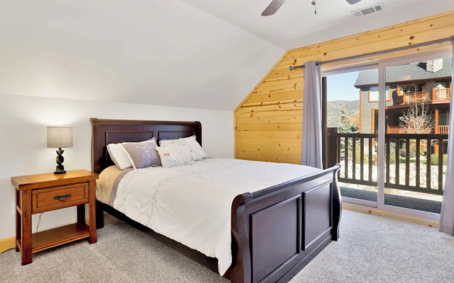 Golden OAK LOG Cabin #2206