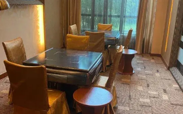 Gaoyou California Sunshine Hotel