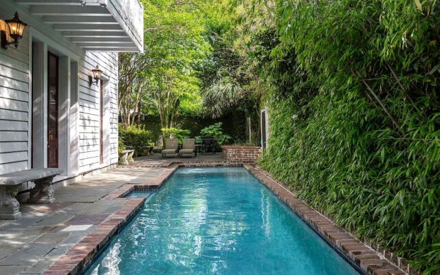 Cottage with Beautiful Garden and Heated Pool