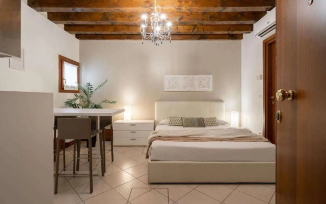 Design Palace Apartments