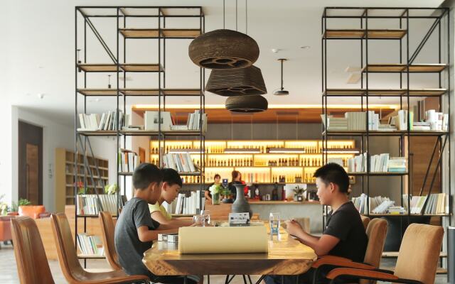 ShuZhongYi Travelling With hotel