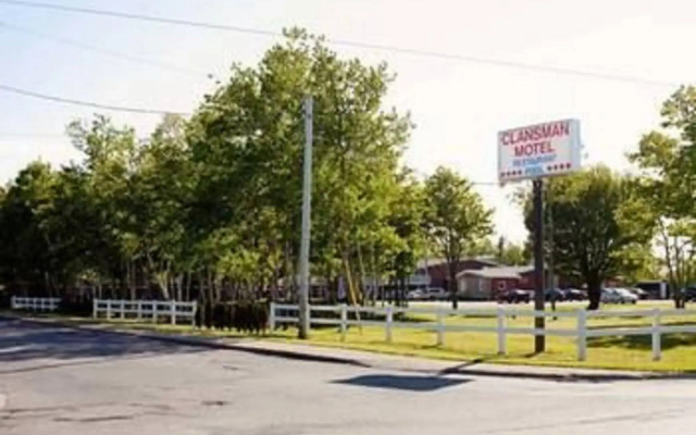 The Clansman Motel