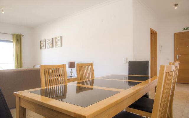 C11 - Quinta das Palmeiras Apartment