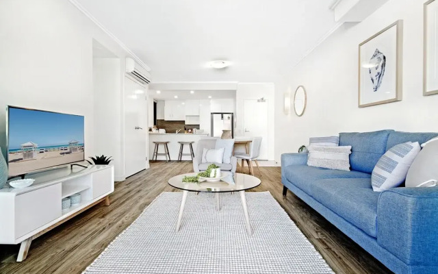 Boutique Broadbeach Living Near Convention Centre