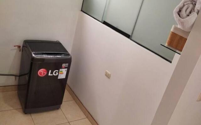 Cozy department cerca al aeropuerto para 5 personas
