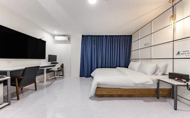 69 Motel