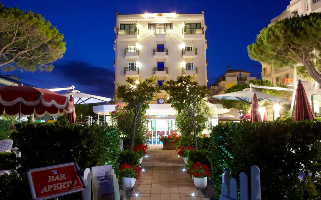 Hotel Serenella