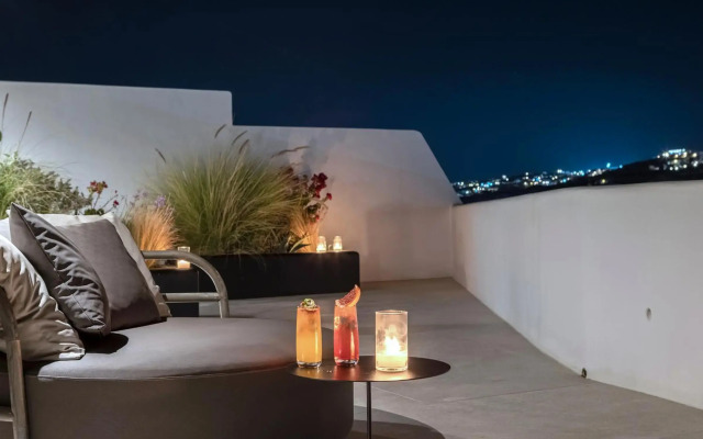 Aeonic Suites and Spa