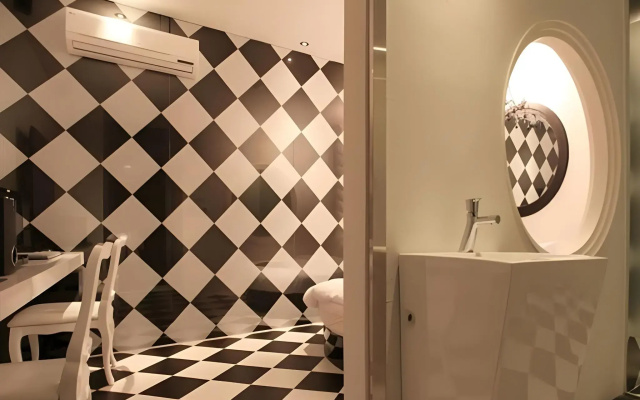 Nine Star Hotel