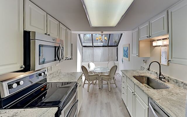 140beach 2 Bedroom Condo