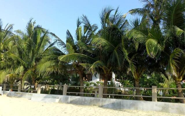 Krisada Beach Resort