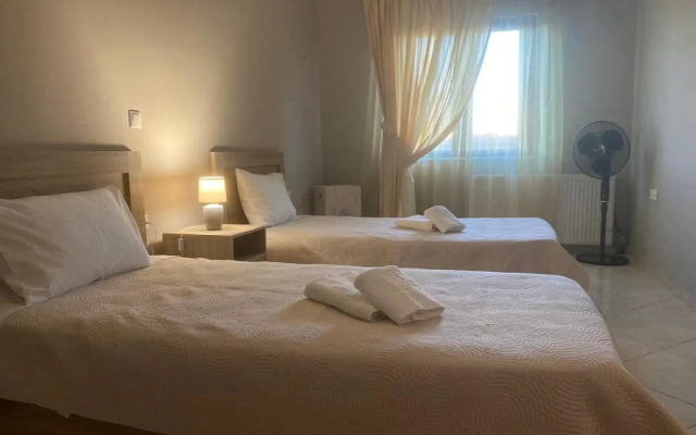 The high level Villa with amazing views 5'from falassarna!