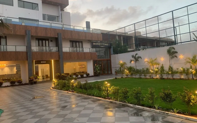 The Palms ECR Resorts and Banquets