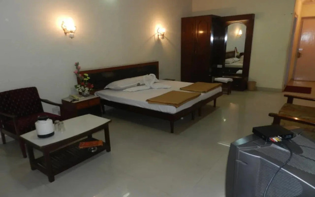 Lakshmi Vilas Hotel