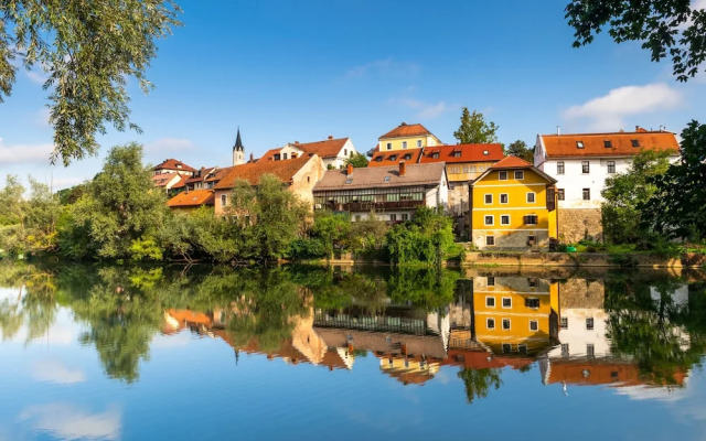 Vineyard Cottage Lustek