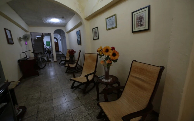 Hostal Cabriales