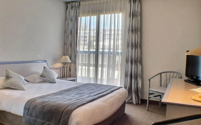 Adonis Cannes - Hôtel Thomas