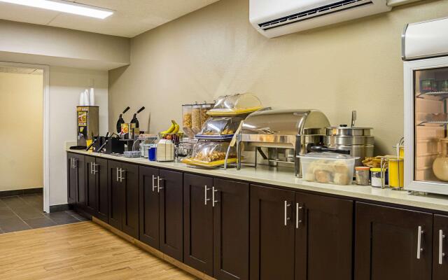 Quality Inn & Suites Clackamas – Portland