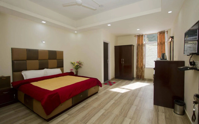 Snow Touch Resort (Shri Nath Group)