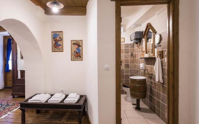 Koukos Rhodian Guesthouse - Adults Only