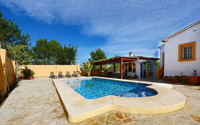 Villa - 4 Bedrooms with Pool - 106435