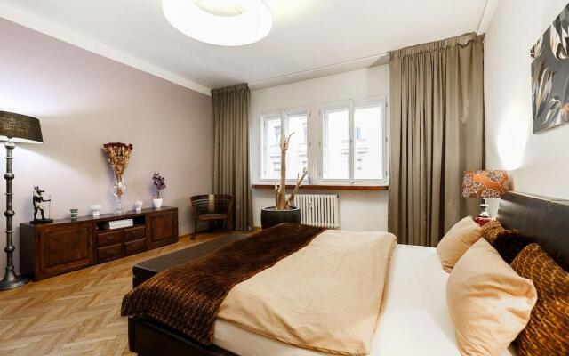 Apartment Deluxe Rybna 25