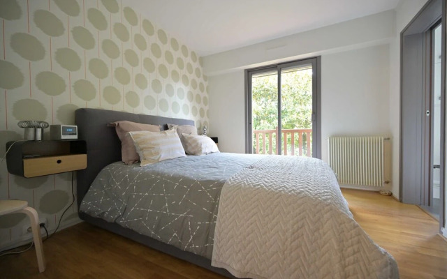 Very Nice Apartment With Balcony - 4p/1br - 600m From the Beach