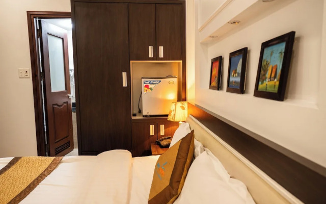 Bay Luxury Chariot Hotel