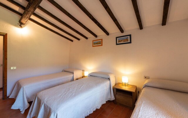 Beautiful Home in Massa Marittima GR With 4 Bedrooms and Wifi