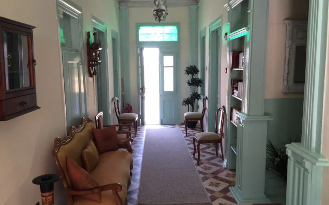 Cunda Has Konak Otel