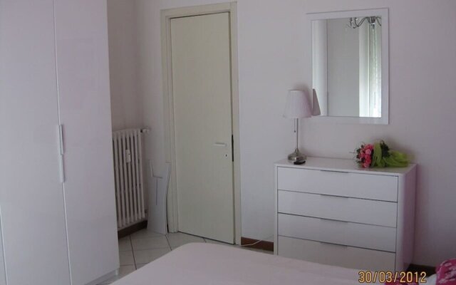 Stunning 1 Bed Apartment In Milano