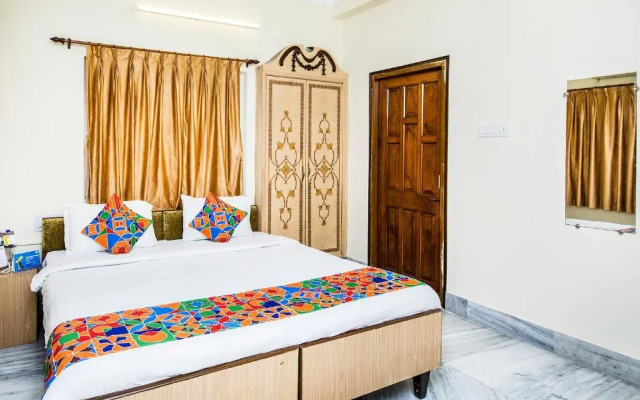 Astoria House 1 by OYO Rooms