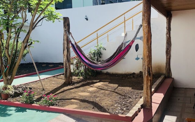 White House Galapagos