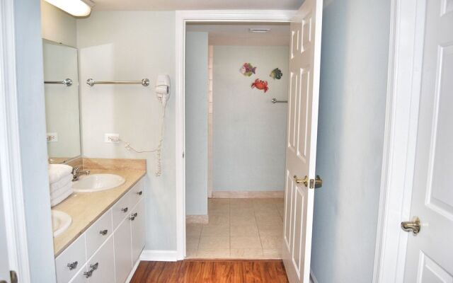 Brighton Tower 1909 3br 3ba Oceanfront 3 Bedroom Condo by RedAwning